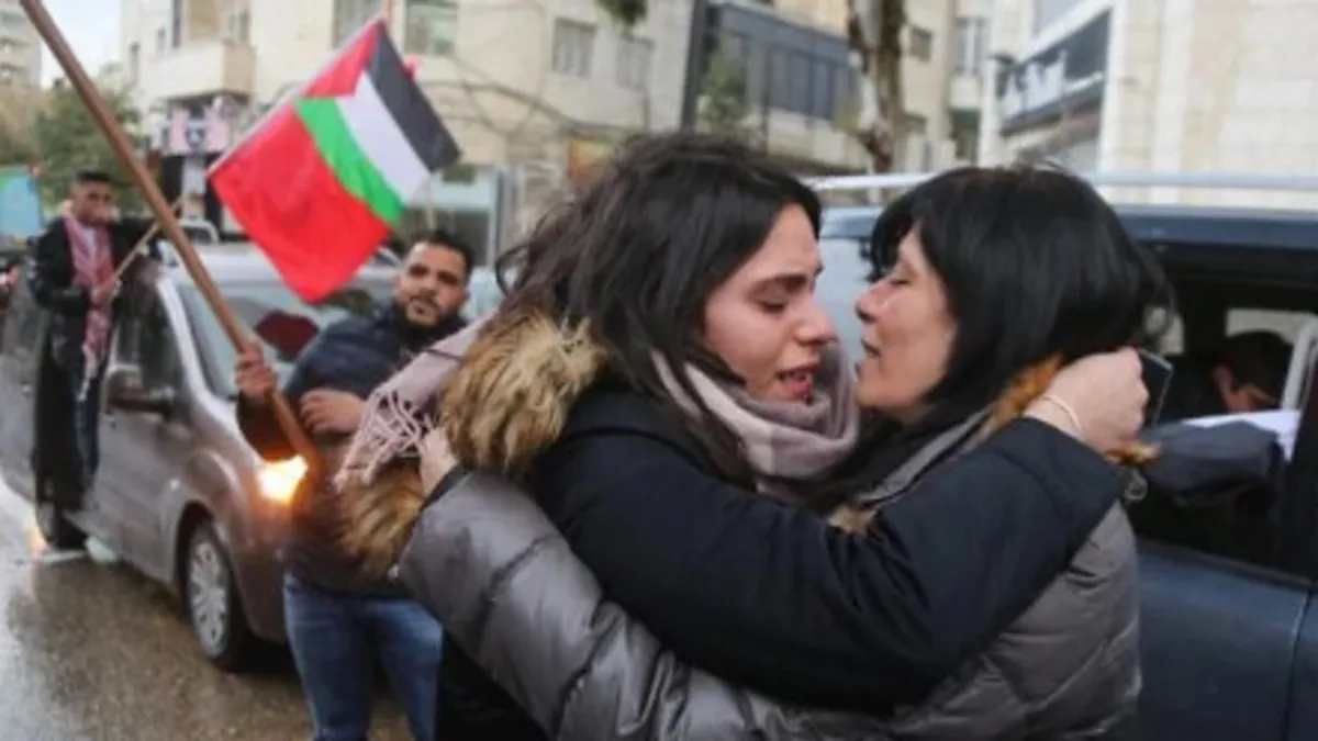 İsrailli 3 esir böyle teslim edildi! İşte o anlar