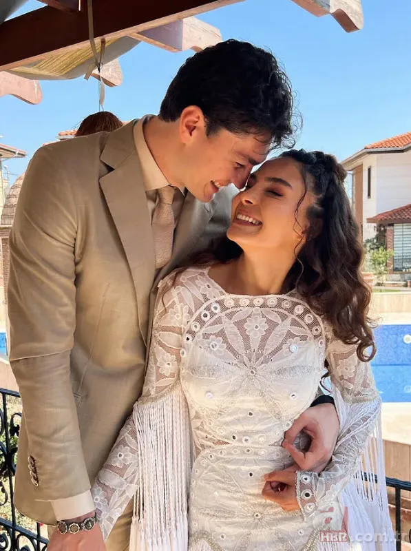 Destan’ın yıldızı Ebru Şahin ve Cedi Osman sosyal medyayı salladı! "Dün biraz olaylı geçti" 11
