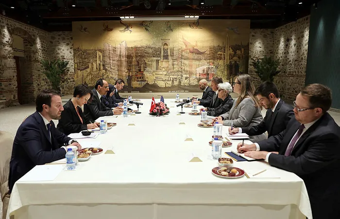 son-dakika-rus-lider-putinden-kritik-imza-yabancilarin-mal-varligina-el-konulmasina-dair-1646424402113.jpg Son dakika: Rus Lider Putin'den kritik imza: Yabancıların mal varlığına el konulmasına dair... - 9