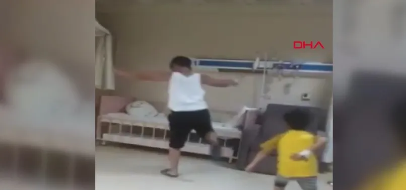 Denizli'de koronavirüsü yenen kardeşler zeybek oynadı