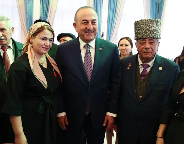 disisleri-bakani-mevlut-cavusoglu-ahiska-turkleri-ile-bir-araya-geldi-1667986073810.jpg Dışişleri Bakanı Mevlüt Çavuşoğlu Ahıska Türkleri ile bir araya geldi - 2