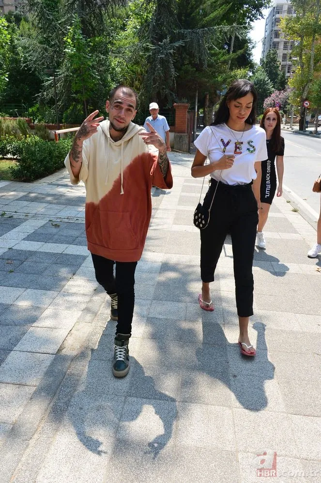 Ezhel yeni sevgilisi ve dövmesiyle olay oldu 2