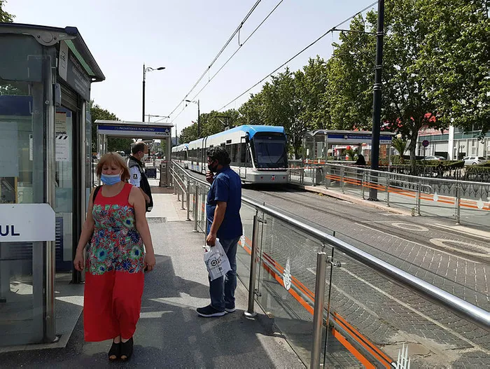 Son dakika: İstanbul'da tramvay seferlerinde aksama! Vatandaş isyan etti - 3