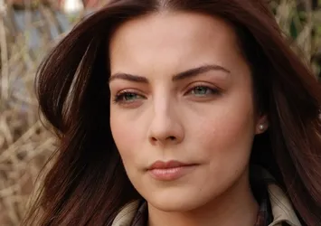 Burcu Kara gözü kara çıktı