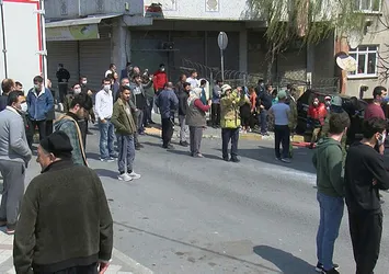 Ne corona virüs ne de sokağa çıkma yasağı! Yangını gören dışarıya çıktı
