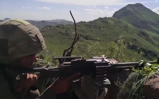 Son dakika: Son dakika: Pençe-Yıldırım Operasyonu’nda  PKK’ya ait çok sayıda silah ve mühimmat ele geçirildi