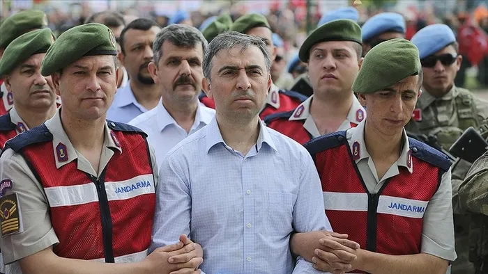 Son dakika: Muhafız Alayı davasında karar açıklandı! Darbeci komutanlara ceza yağdı