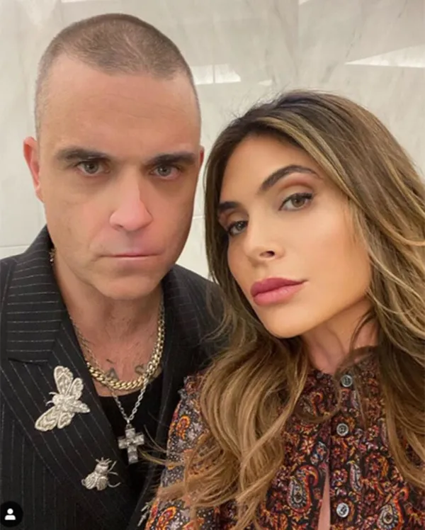 Ünlü şarkıcı ölümden döndü: Yaptığı balık diyeti hayatına mal oluyordu