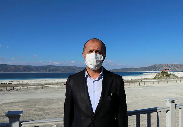 Salda Gölü'ndeki sarımtırak görüntüye ilişkin Vali Ali Arslantaş'tan flaş açıklama - 6