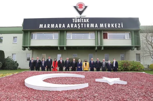 Emine Erdoğan’dan TÜBİTAK Marmara Araştırma Merkezi’ne ziyaret