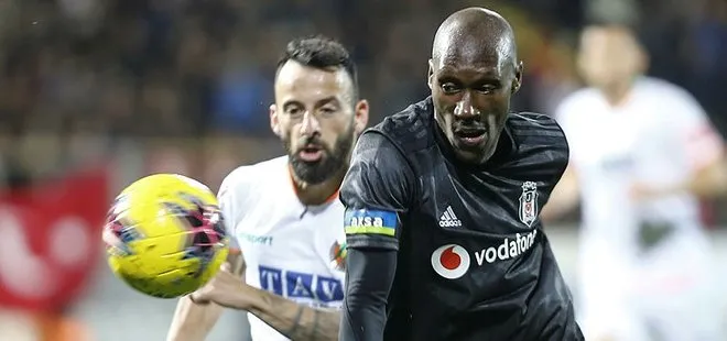 Son dakika: Beşiktaş Alanyaspor’u Burak Yılmaz’ın golleriyle geçti!