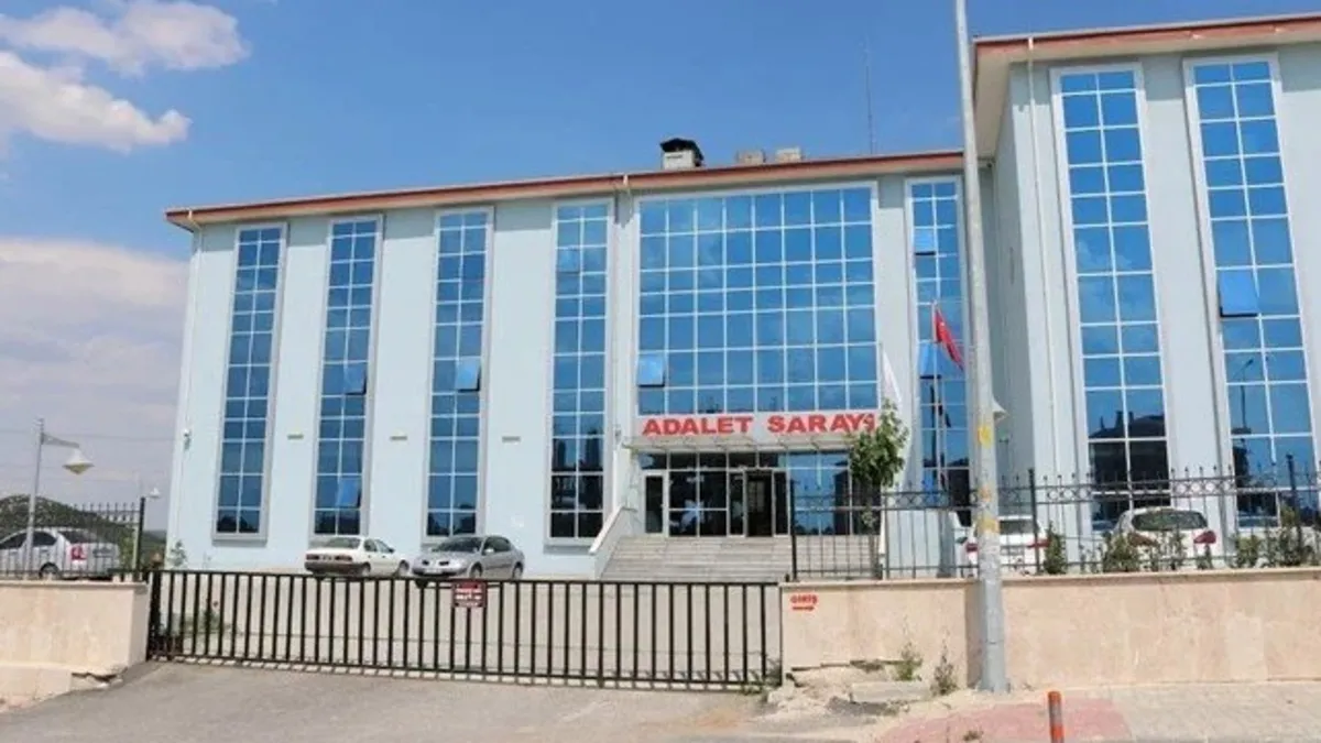 TIR ile yurt dışına kaçmaya çalışan 3 FETÖ'cü tutuklandı