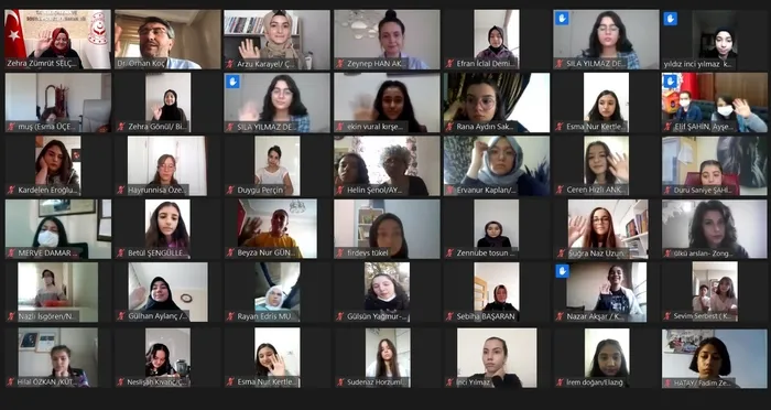 Bakan Zehra Zümrüt Selçuk 81 ilden kız çocuklarıyla görüştü