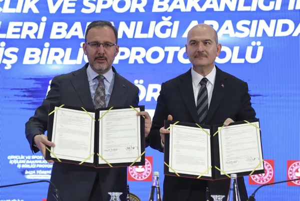 İçişleri ile Gençlik ve Spor Bakanlıkları Bağımlılıkla Mücadele İşbirliği Protokolü imzaladı
