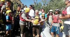 Binali Yıldırım Erzincan’da rafting yaptı