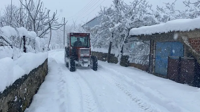 Bartın’da kar kalınlığı 78 santimetreye ulaştı - 1