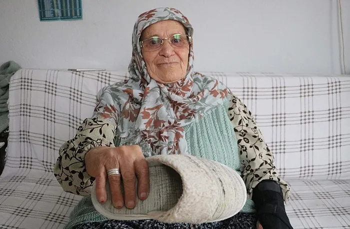 1743752290230.jpeg Silah sayılan ev terliği (DHA)