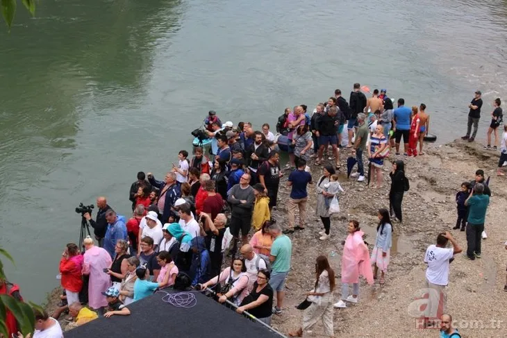 Bosna Hersek’teki Mostar Köprüsü’nde nefes kesen anlar!