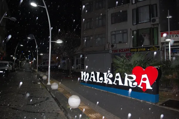 1606814864554.jpg İstanbul'a kar yağacak mı? İstanbul'a kar ne zaman yağacak? A Haber canlı yayınında özel açıklamalar - 6