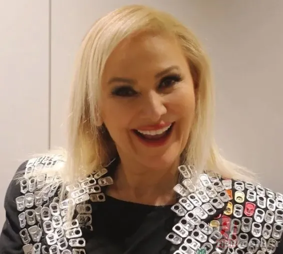 Zeliha Sunal'ın üvey kızından şoke eden sözler: "Umarım hayattadır..." Yıllardır görüşmediği oğlu ortaya çıkmıştı 8