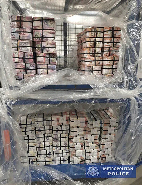 Son dakika: İngiltere’de büyük operasyon: 700’den fazla gözaltı... - 1