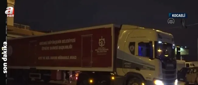 deprem-bolgesi-icin-seferberlik-yurdun-farkli-bolgelerinden-yardima-kosan-ekipler-1675690723663.jpg Deprem bölgesi için seferberlik! Yurdun farklı bölgelerinden yardıma koşan ekipler - 2