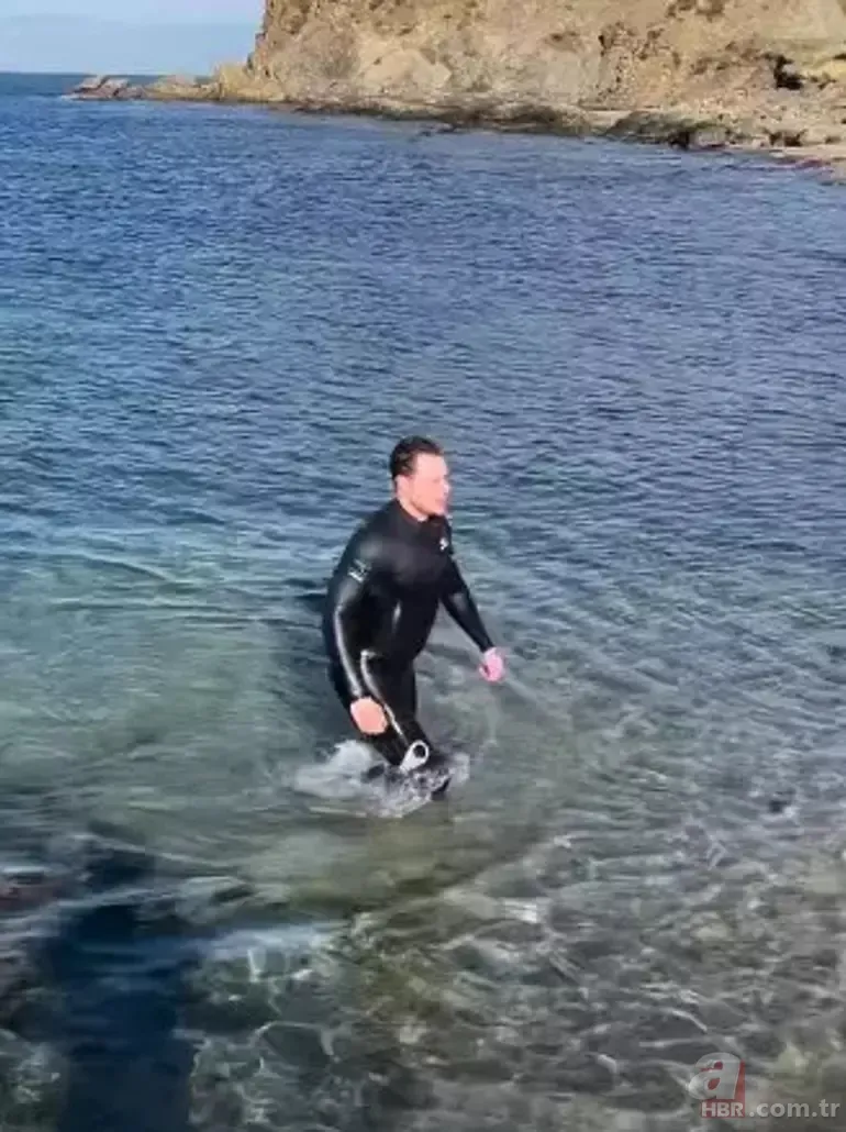 Burak Çelik buz gibi havada denize girdi! Böyle paylaştı... 6