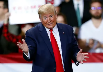 Donald Trump görevden alınacak mı?