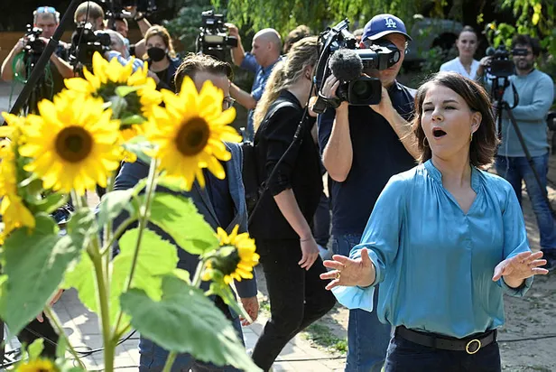 Annalena Baerbock kimdir? Almanya Başbakan adayı Annalena Baerbock kaç yaşında ve hangi partiden?