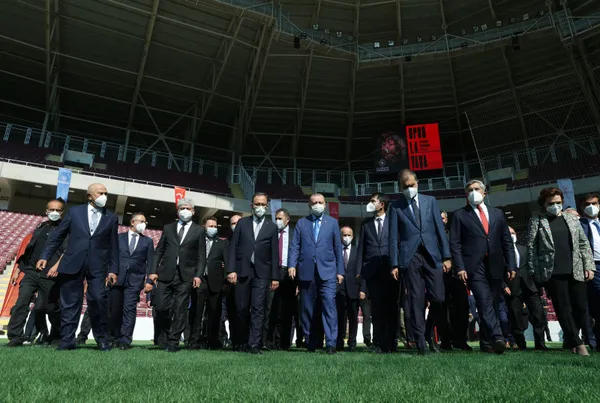 Başkan Erdoğan Atakaş Hatayspor'un yeni stadını ziyaret etti - 3