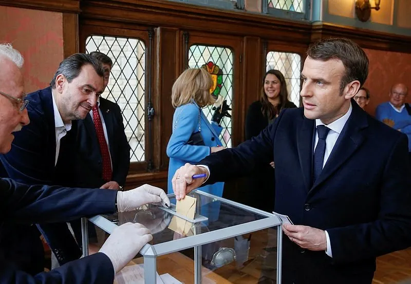 Son Dakika Fransa Da Yerel Secimlerin Ilk Turunun Kaybedeni Emanuel Macron Un Partisi Oldu