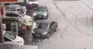 Ankara’da sağanak ve dolu etkili oldu