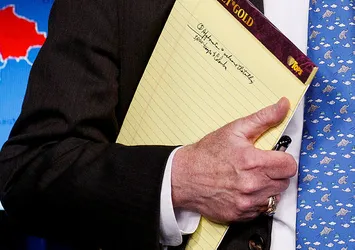 Rusya'dan, Bolton'un "5 bin asker Kolombiya'ya" yazısına yorum
