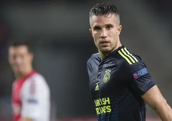 Dick Advocaat'tan Robin van Persie'ye forma mesajı!