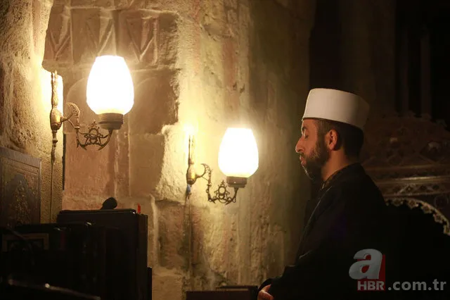 Berat Kandili namazı nasıl kılınır? 100 rekat ve 2 rekat Berat Kandili namaz saat kaçta kılınır, nasıl niyet edilir? 7