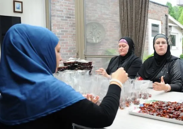 Belçikalı genç 1000 kişiyi müslüman yaptı