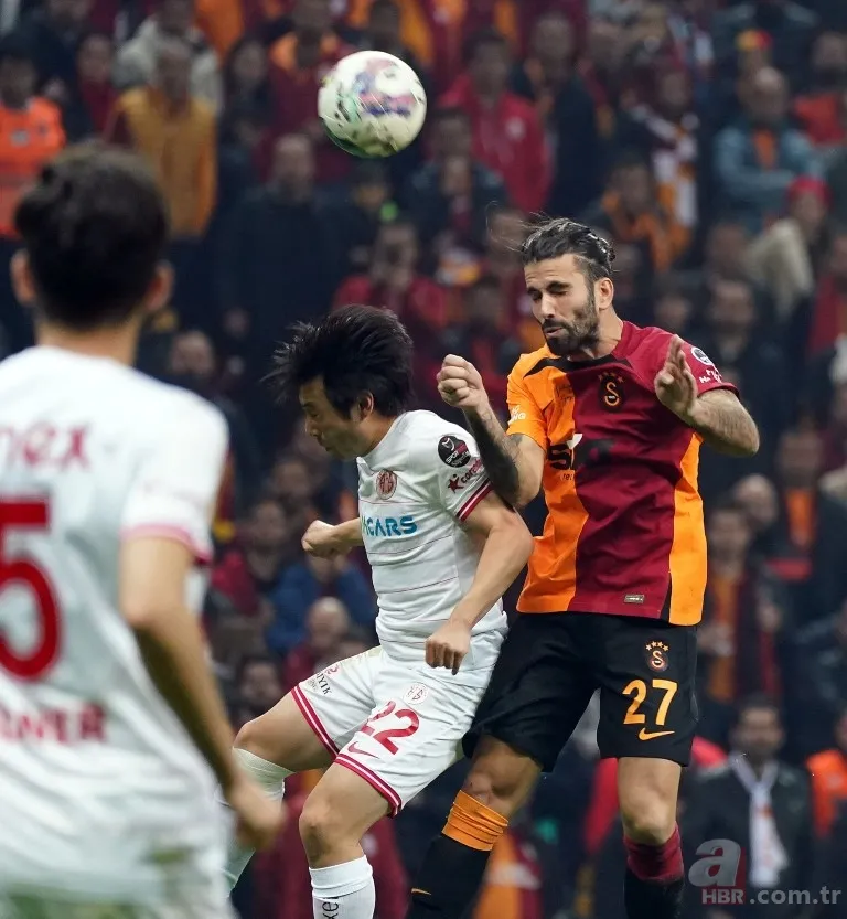 Okan Buruk'tan transfer sözleri: Çalışmalar var 4