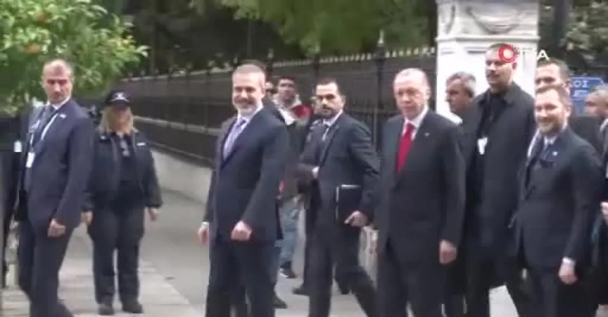 Atina’da Başkan Erdoğan ile A Haber'in Yunan muhabiri Manolis Kostidis arasında dikkat çeken diyalog