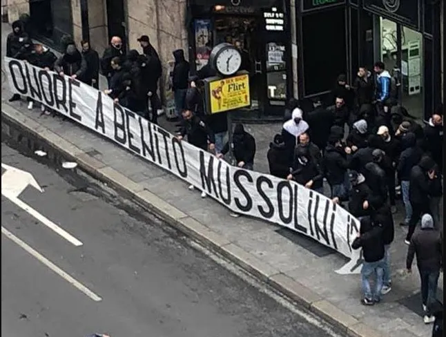 Avrupa'da ırkçılık artıyor: Mussolini'ye selam yolladılar - 1