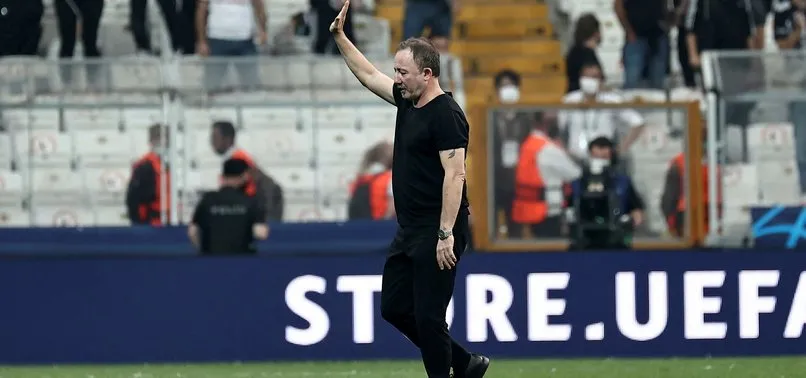 Beşiktaş Teknik Direktörü Sergen Yalçın Borussia Dortmund maçı sonrasında konuştu: Golü erken bulsaydık başka bir oyun ortaya çıkabilirdi