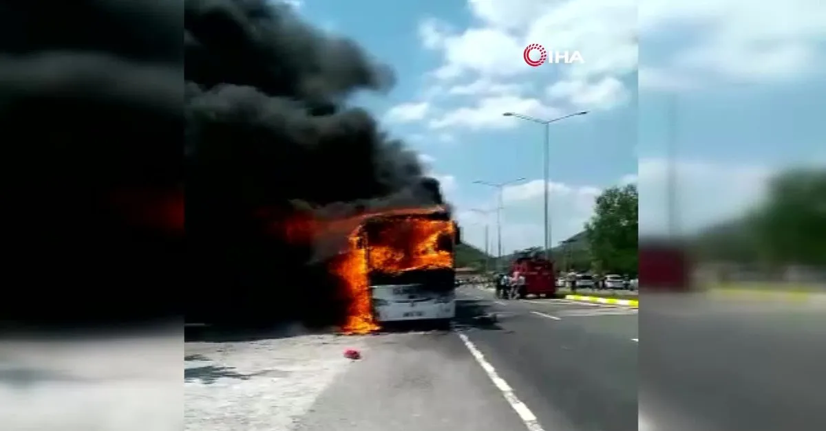 Balikesir De Otobus Yandi 5 Olu Video Ahaber Son Dakika Video Izle