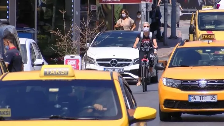 Kadıköy’de vatandaşların bisiklet yolu tepkisi! İBB’ye isyan ettiler