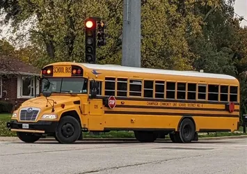 Güney Carolina’da okul otobüsü devrildi! Ölü ve yaralılar var