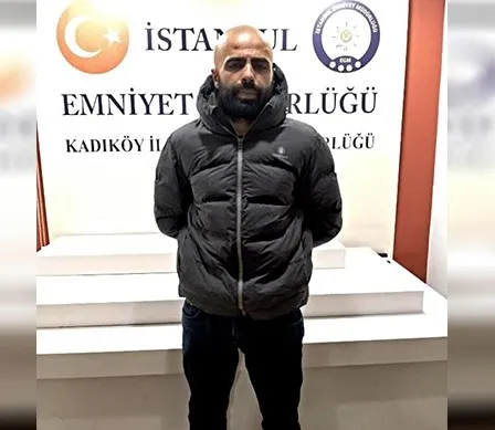 kadikoy-metrodaki-bicakli-saldirganin-18-yil-hapsi-isteniyor-1641991277976.jpg