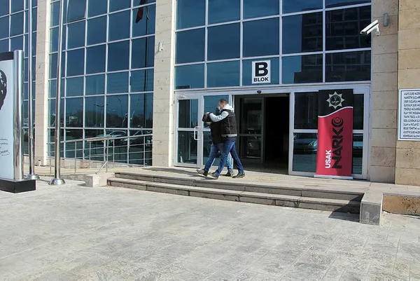 16-bin-800-hapla-yakalanan-sahis-icin-karar-cikti-1643558245198.jpg 16 bin 800 hapla yakalanan şahıs için karar çıktı - 1