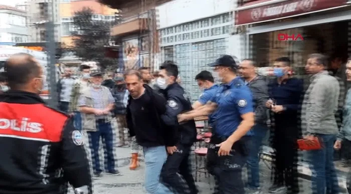 Edirne'de şoke eden görüntüler! Ağabeyine satırla saldırdı - 1