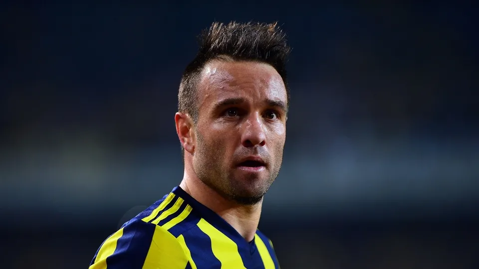Fenerbahçe'nin başına talih kuşu kondu! Mathieu Valbuena...