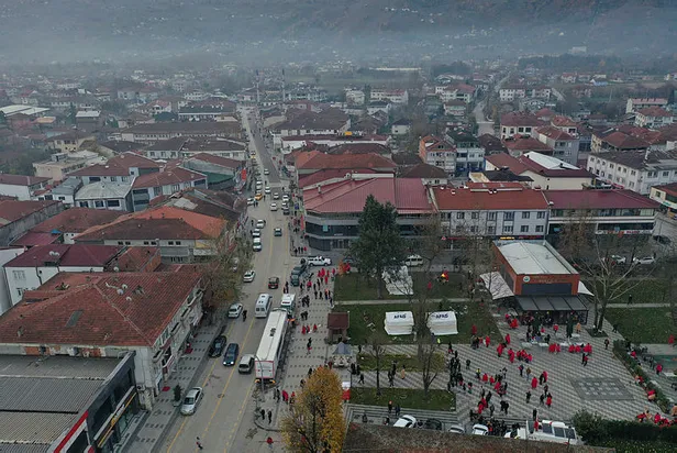 İstanbul’da dün gece deprem mi oldu? 23 Kasım İstanbul’da hissedilen deprem nerede oldu? Merkez üssü ve şiddeti...