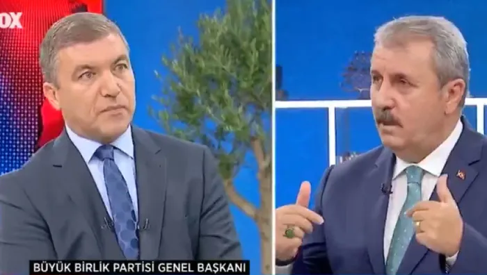 Mustafa Destici ’Başak Demirtaş’ı konuk eden İsmail Küçükkaya’yı terletti: Demirtaş’ı hayır kurumundan mı cezaevine götürdüler?