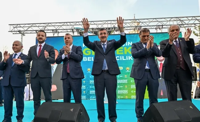 cumhurbaskani-yardimcisi-cevdet-yilmaz-yerel-yonetimlerde-ak-parti-kendini-ispat-etmistir-1711737489685.jpg Cumhurbaşkanı Yardımcısı Cevdet Yılmaz: Yerel yönetimlerde AK Parti kendini ispat etmiştir - 7